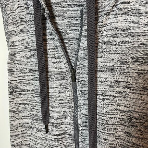Athleta Blissful Balance Open Back Zip Up Hoodie Vest Gray Size Small Athleisure - Picture 9 of 10
